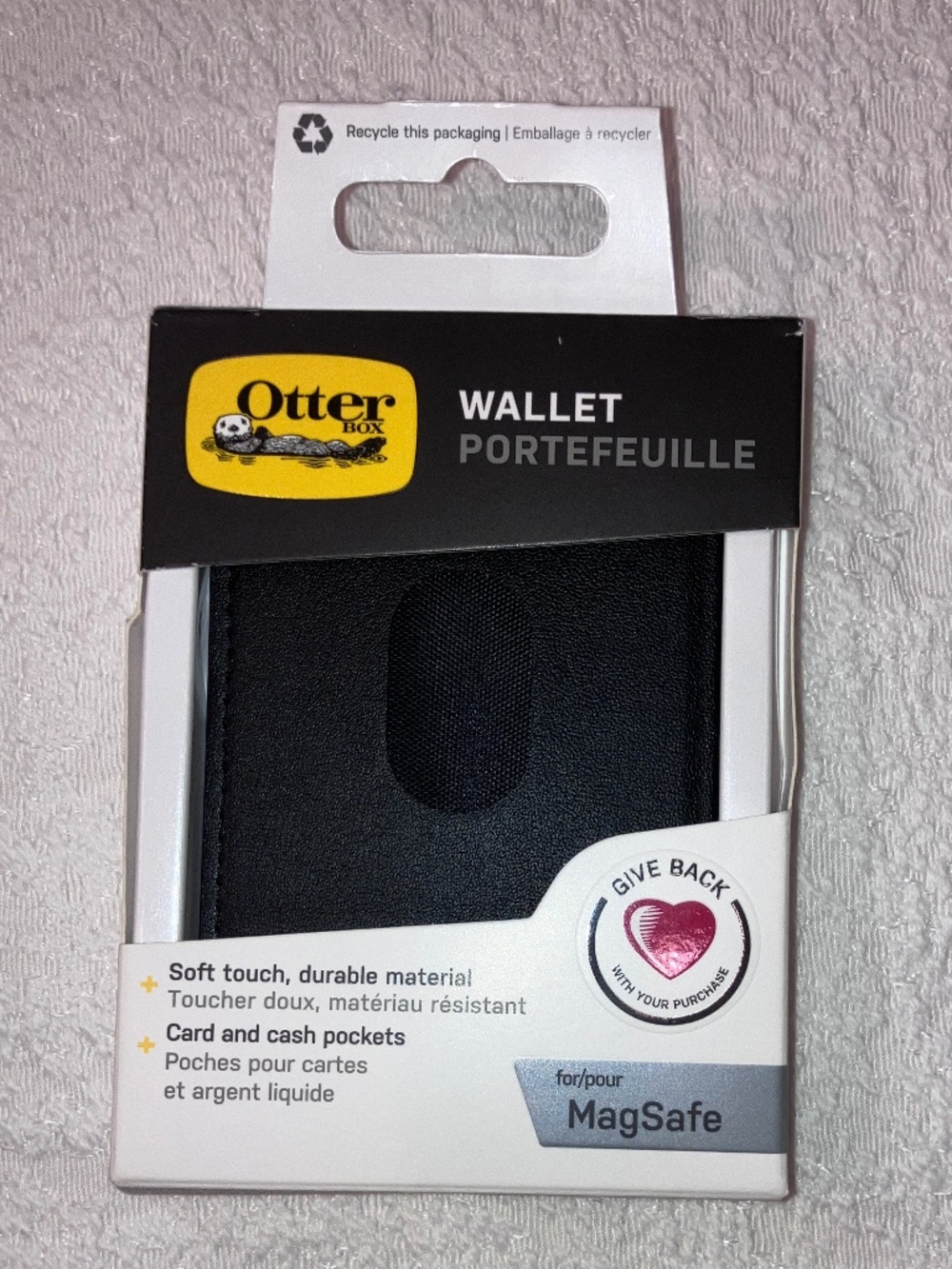 OtterBox Wallet for MagSafe in Shadow Black (Item No: 77-82593)